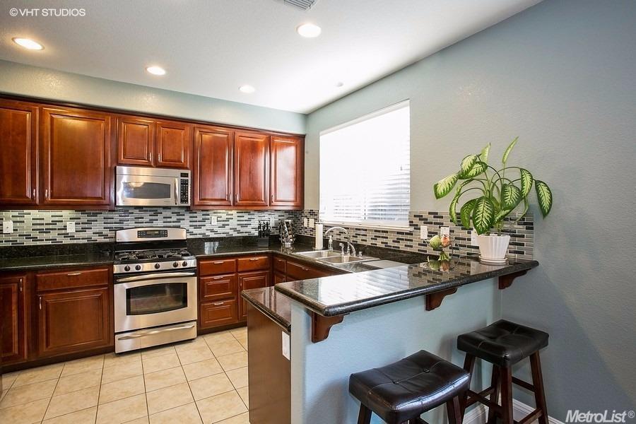 11 Mount Pluto Pl, Sacramento, CA 95835 photo 2