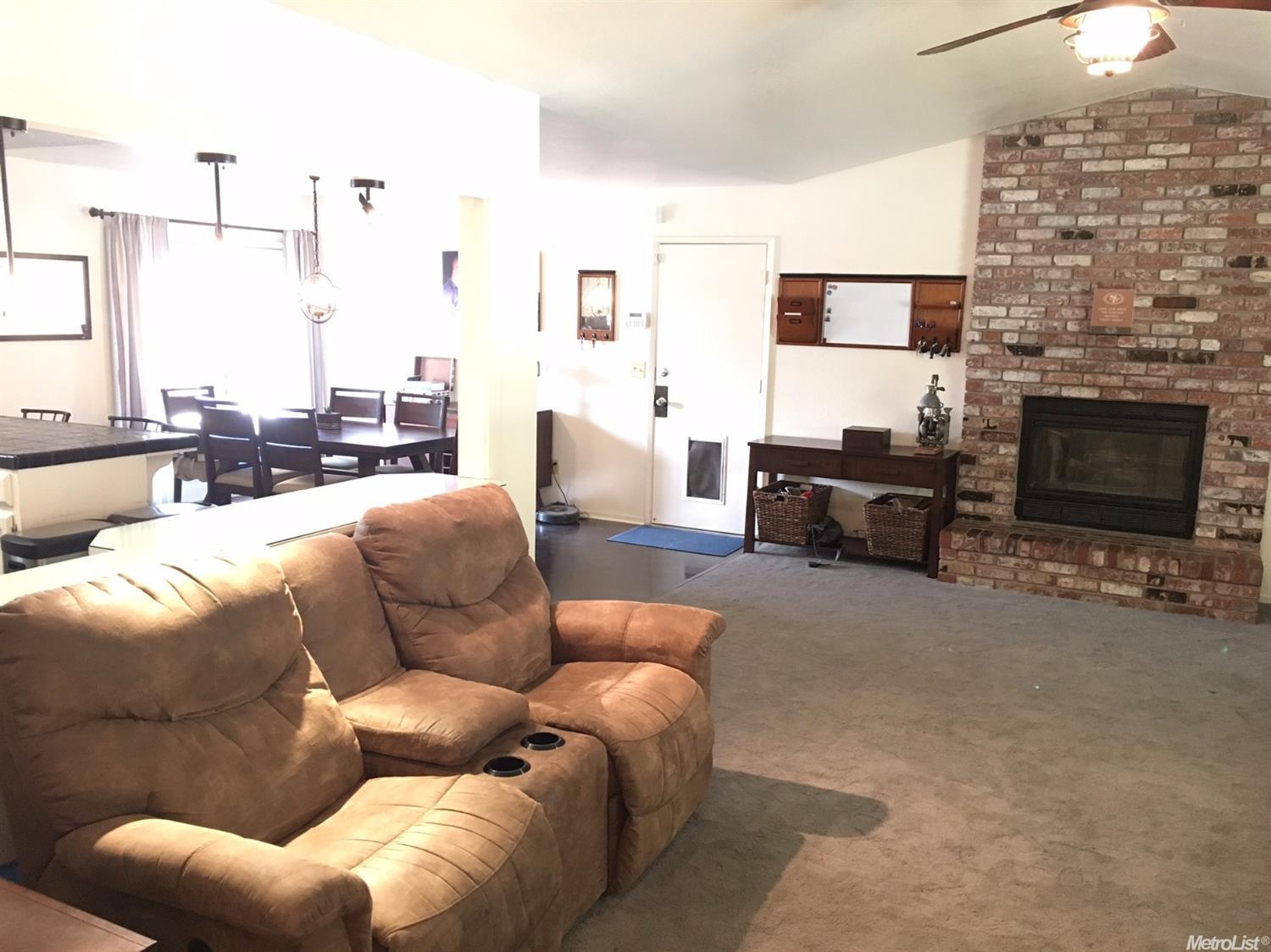 225 S Melody Ln, Merced, CA 95340 photo 4