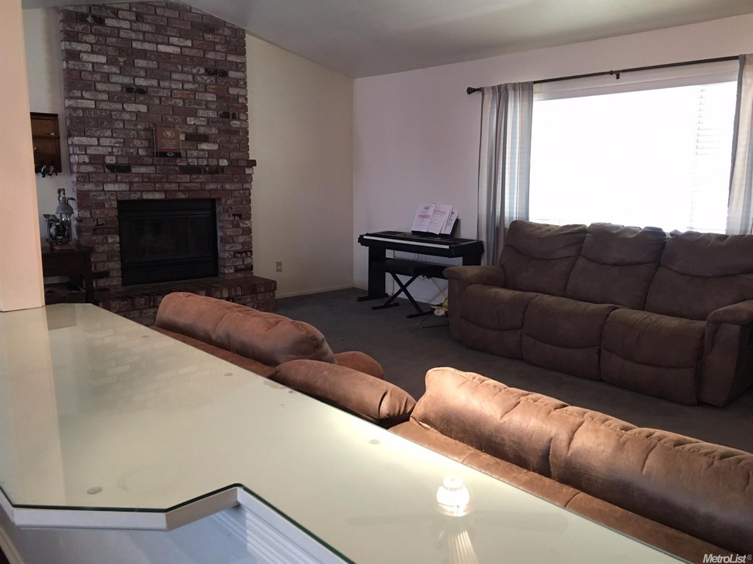 225 S Melody Ln, Merced, CA 95340 photo 3