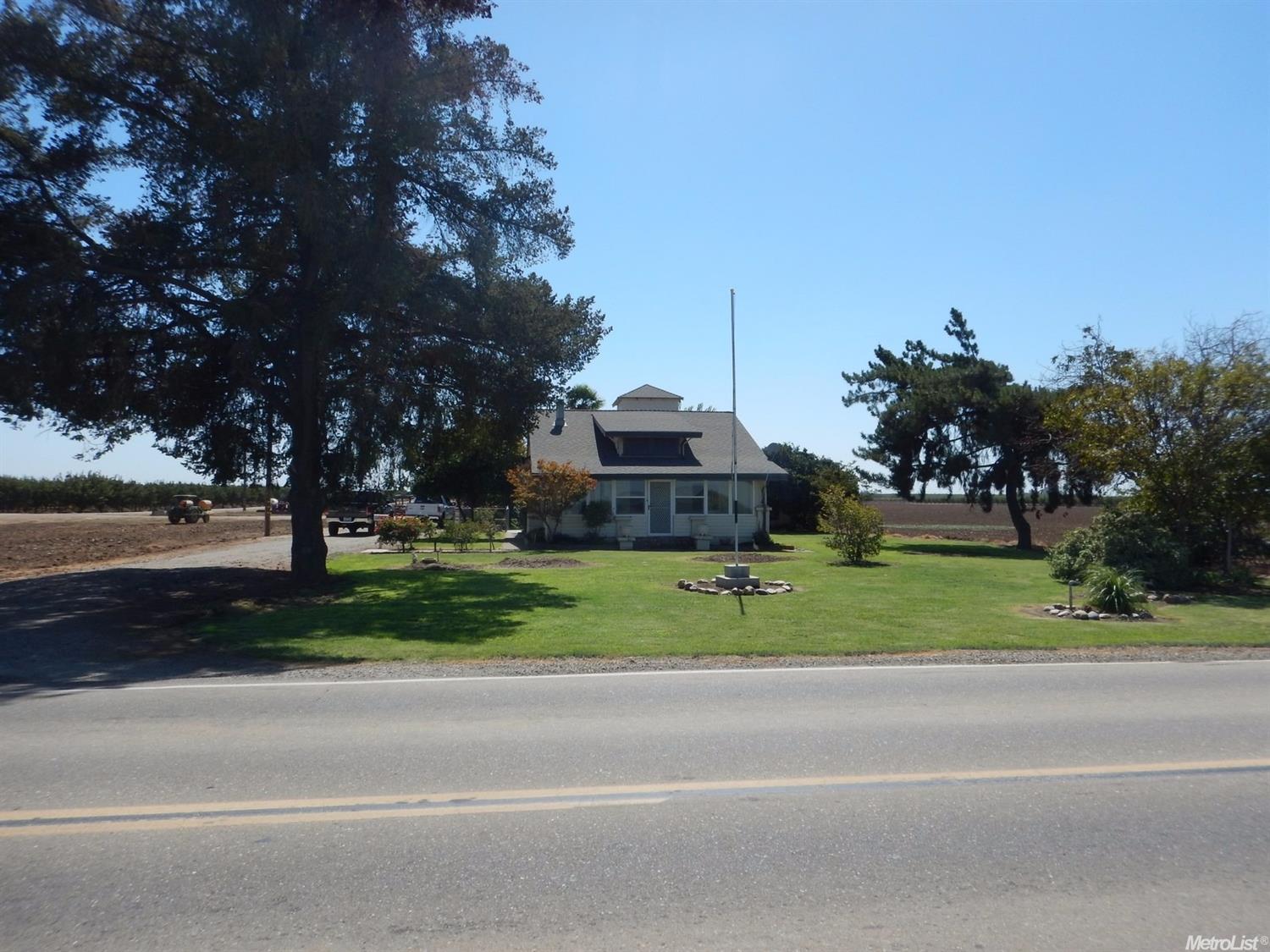 5219 E Childs Ave, Merced, CA 95341 photo 1