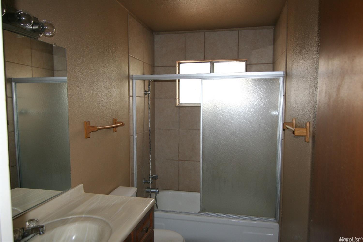 1512 Galvez Ave, Modesto, CA 95355 photo 9