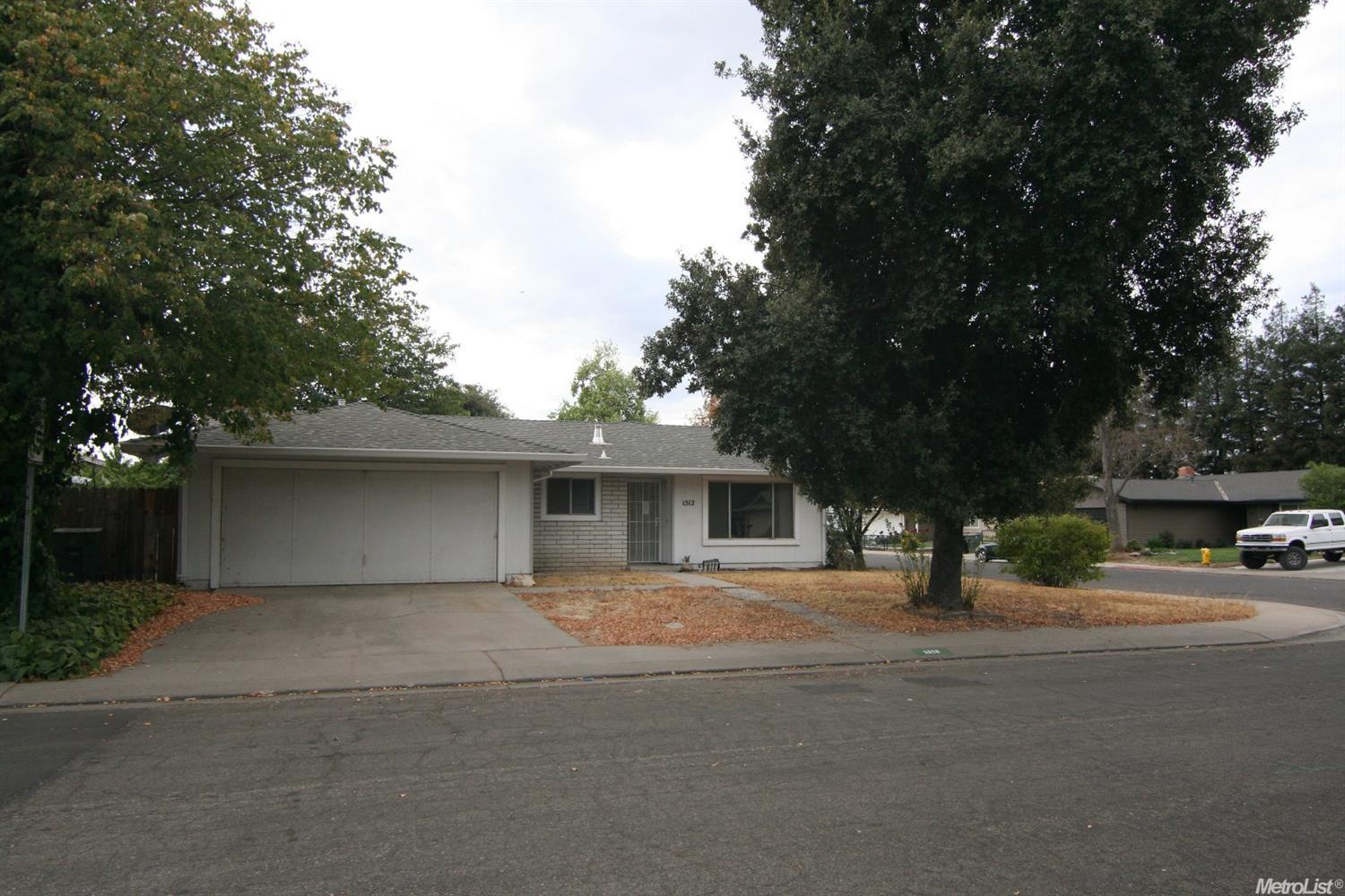 1512 Galvez Ave, Modesto, CA 95355 photo 2