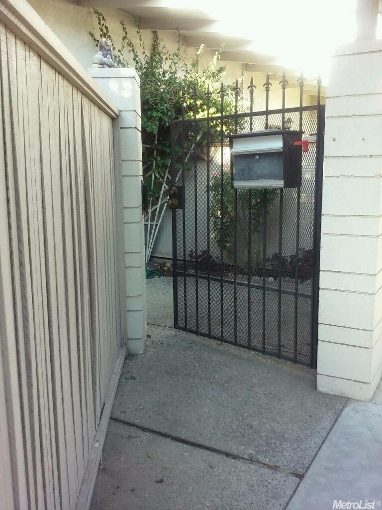 805 Tully Rd #6, Modesto, CA 95350 photo 1