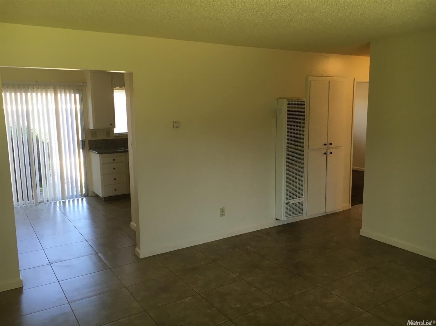1705 Carver Ct, Modesto, CA 95350 photo 4