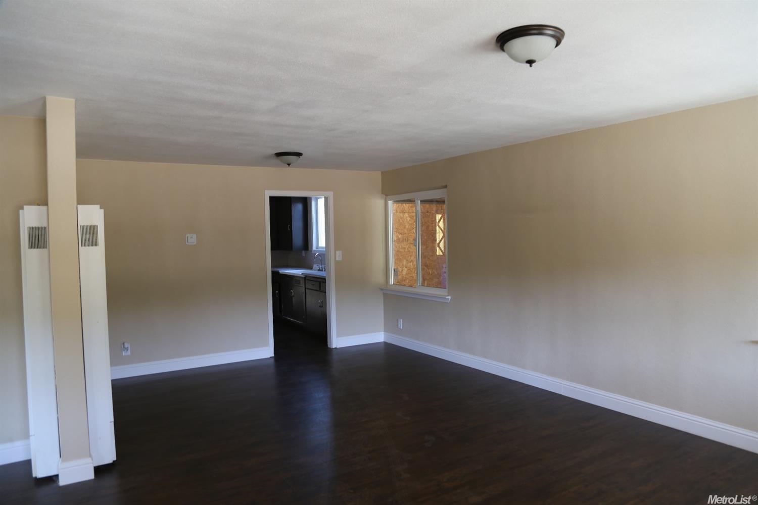 4464 S Carpenter Rd, Modesto, CA 95358 photo 2