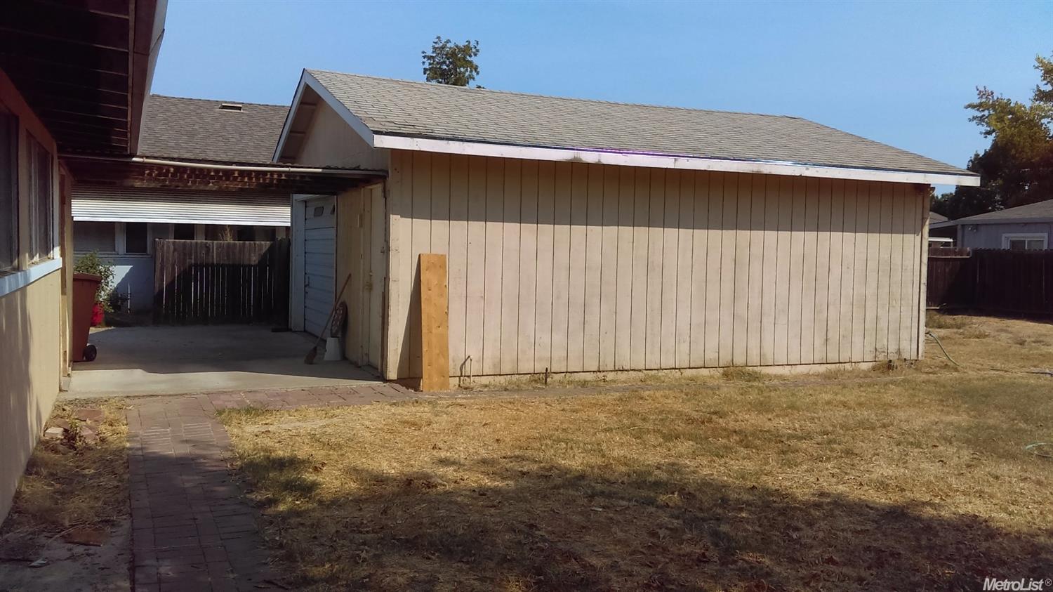 632 Myrtle Ave, Galt, CA 95632 photo 3