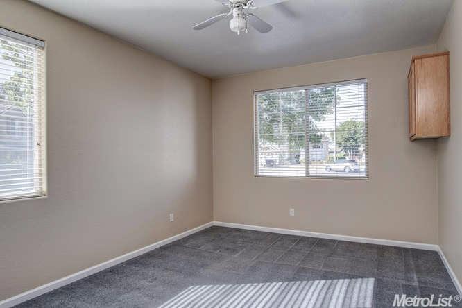 302 Osbourne Ct, Ripon, CA 95366 photo 14