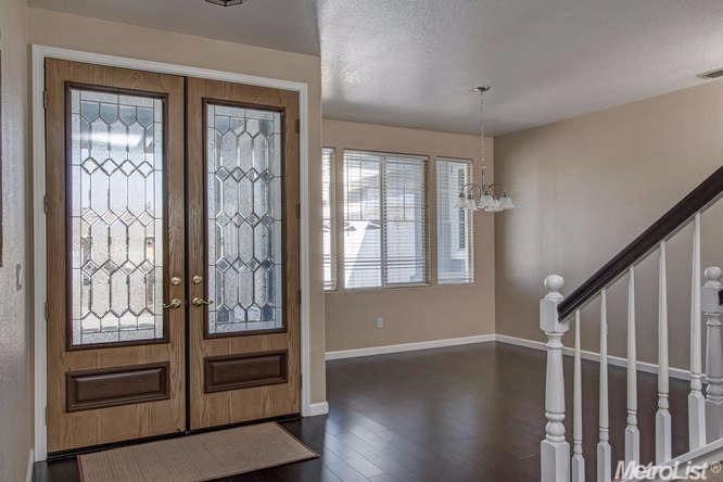 302 Osbourne Ct, Ripon, CA 95366 photo 4