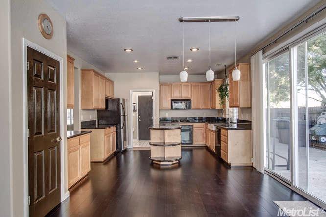 302 Osbourne Ct, Ripon, CA 95366 photo 10