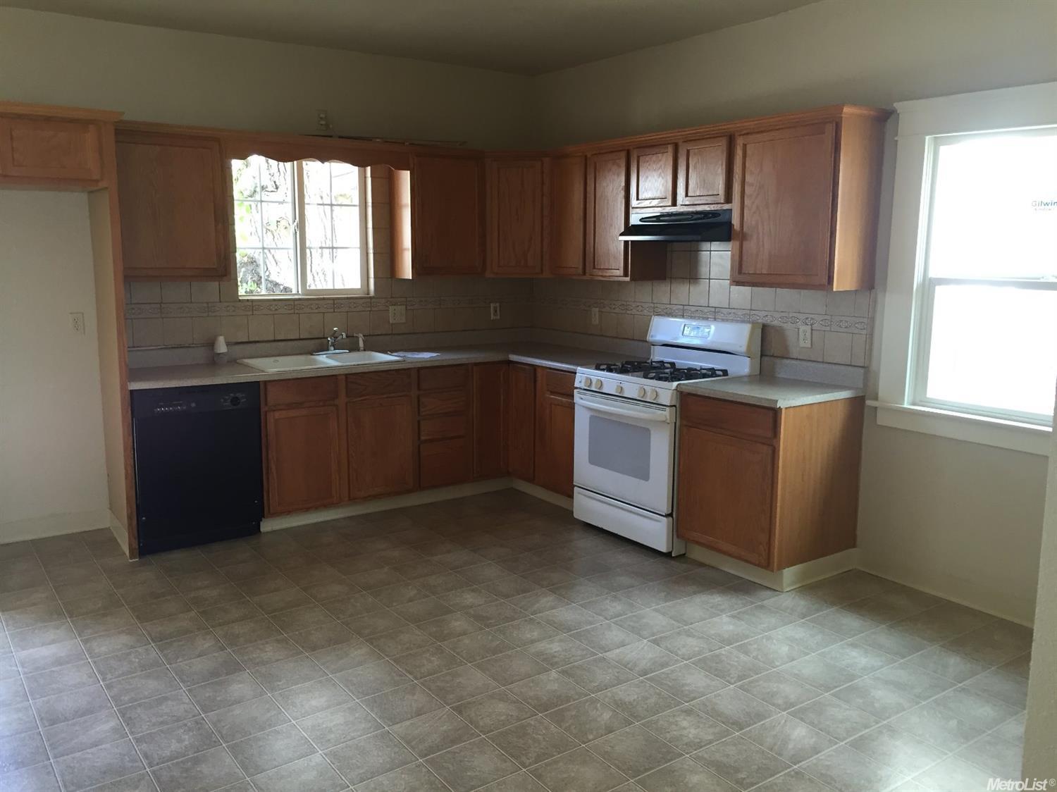 103 De Force Ave, Lodi, CA 95240 photo 7