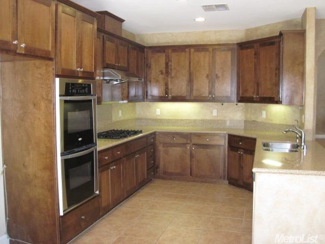 2209 Amber Leaf Ln, Ceres, CA 95307 photo 12