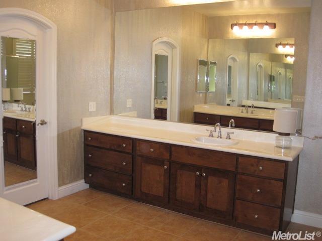 2209 Amber Leaf Ln, Ceres, CA 95307 photo 20