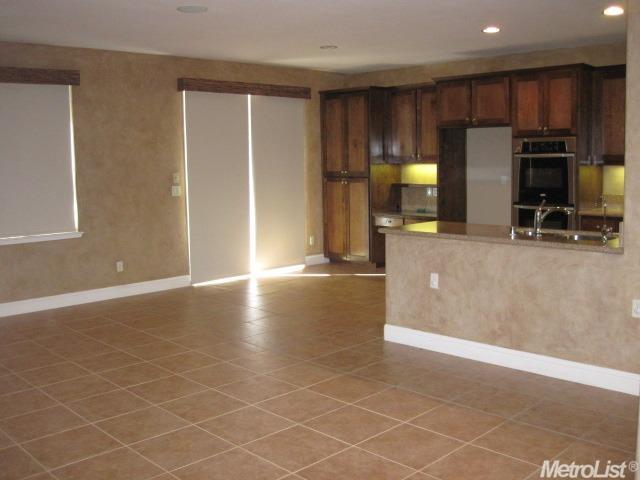 2209 Amber Leaf Ln, Ceres, CA 95307 photo 9