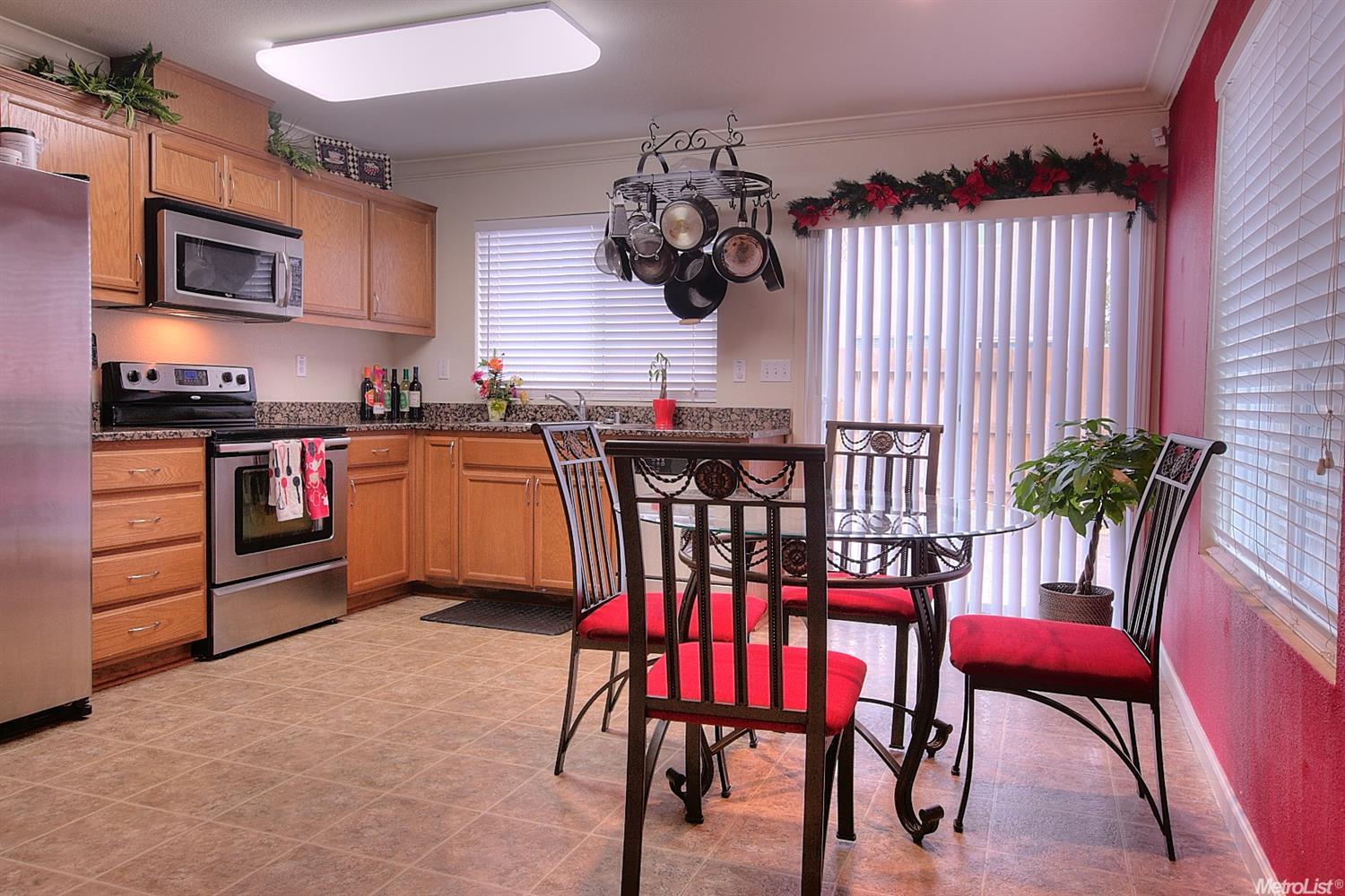1715 Richard Way, Ceres, CA 95307 photo 4
