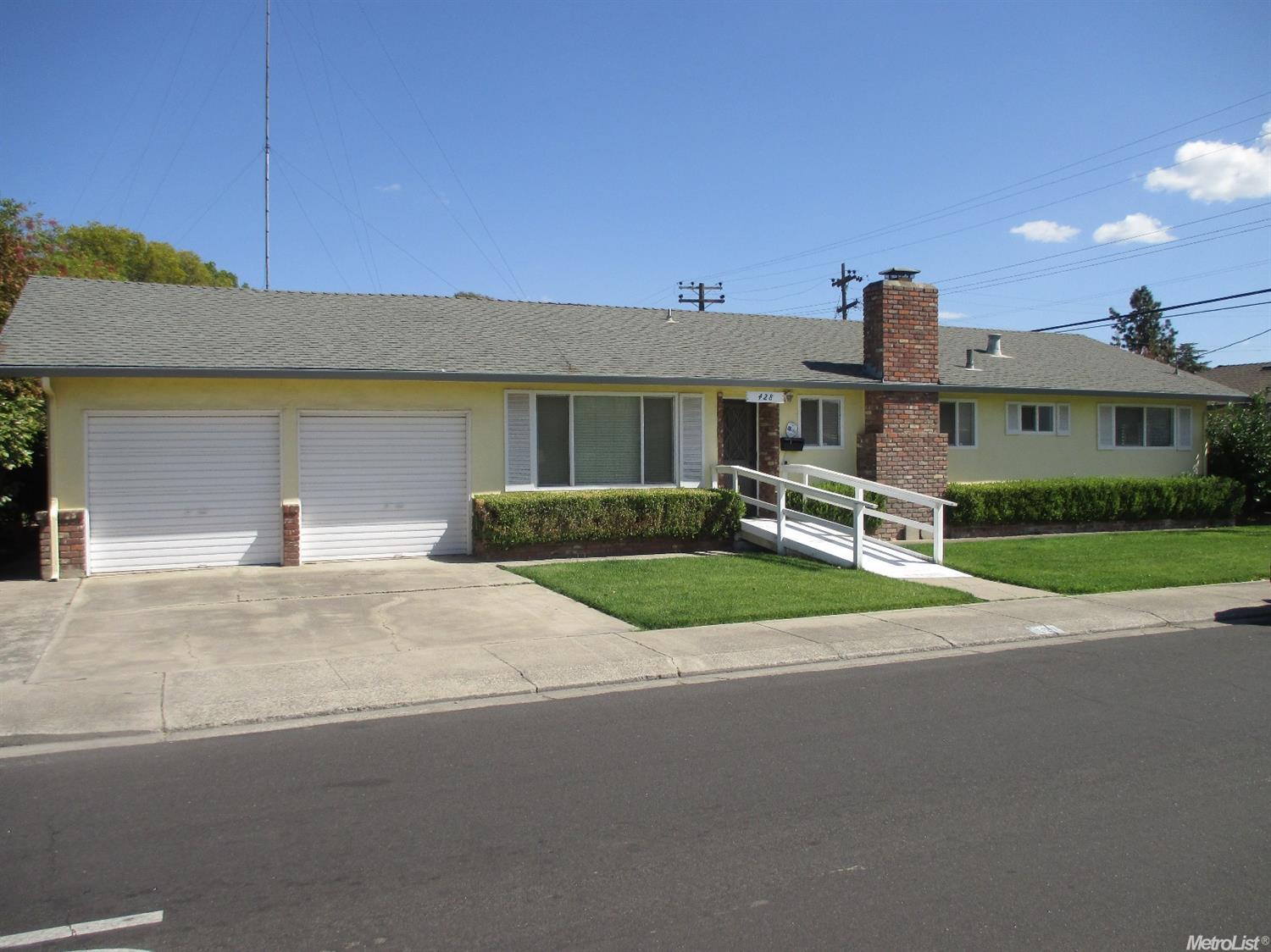 428 Mylnar Ave, Manteca, CA 95336 photo 1