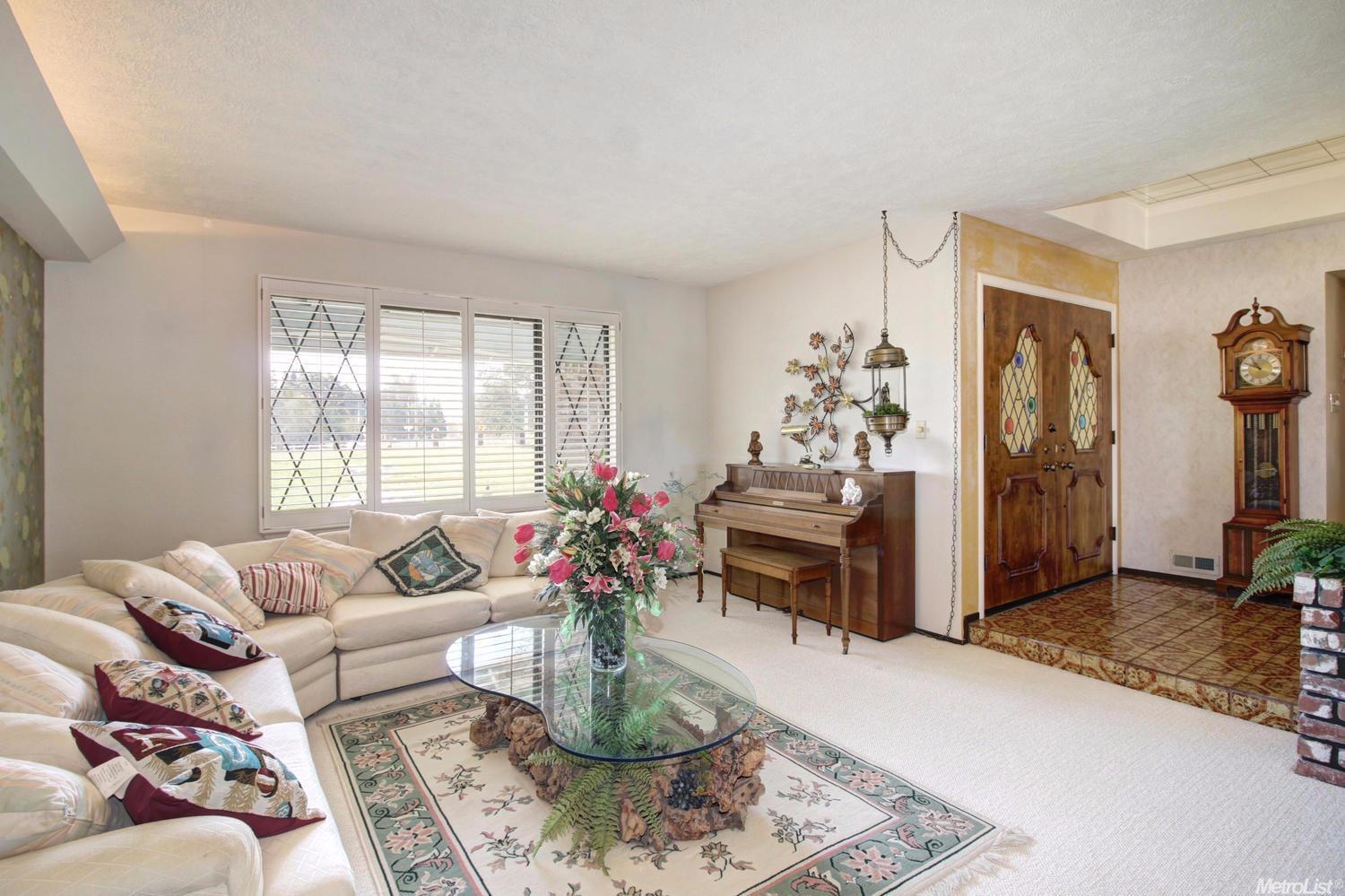 9328 Dillard Rd, Wilton, CA 95693 photo 6