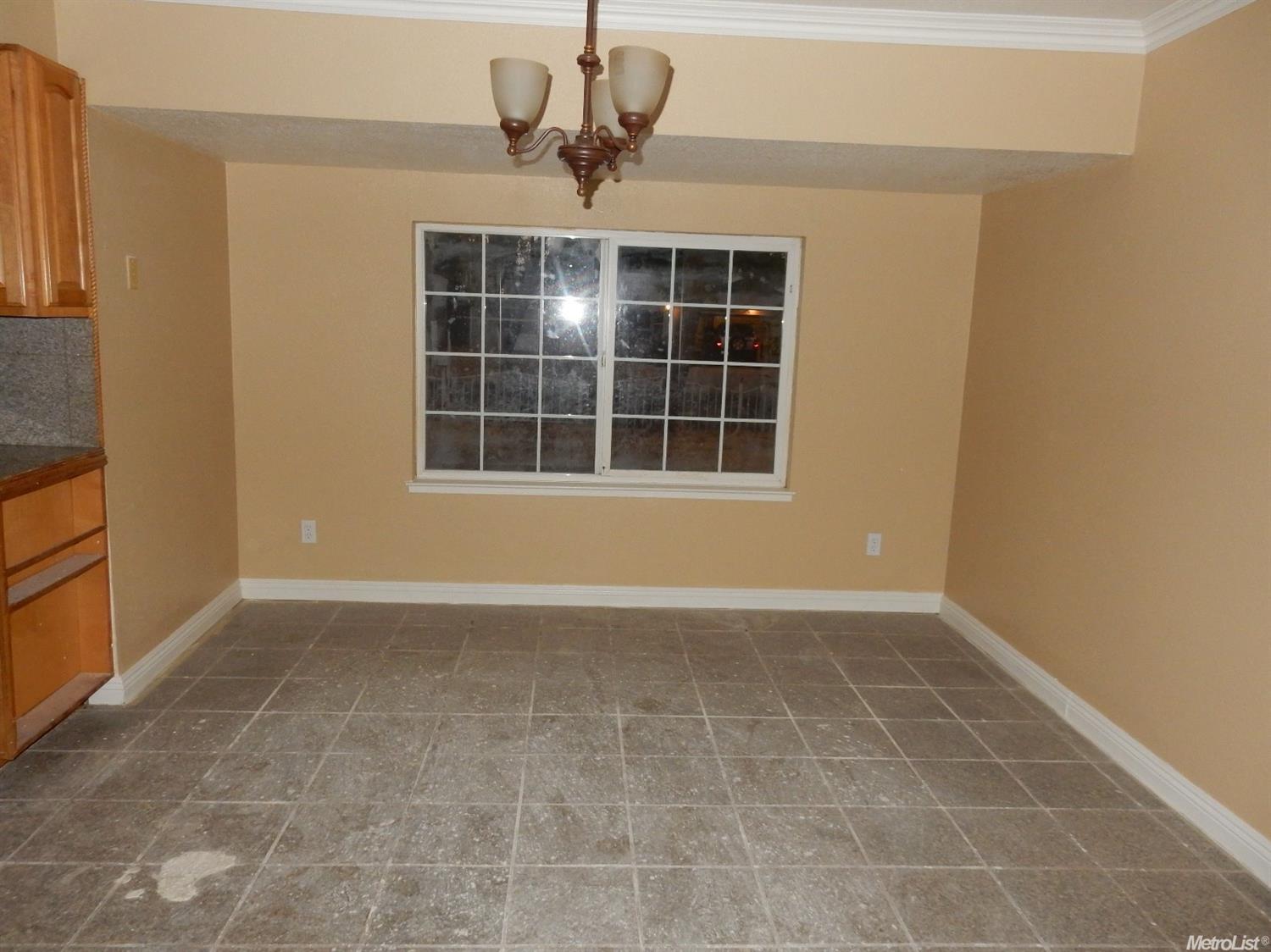 1024 Muriel Ave, Modesto, CA 95351 photo 4