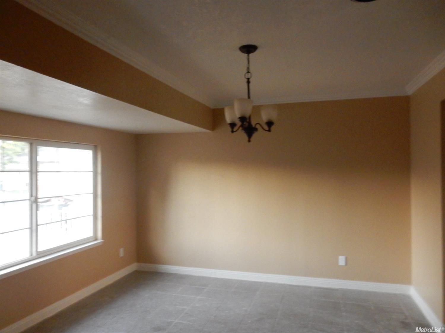 1024 Muriel Ave, Modesto, CA 95351 photo 5
