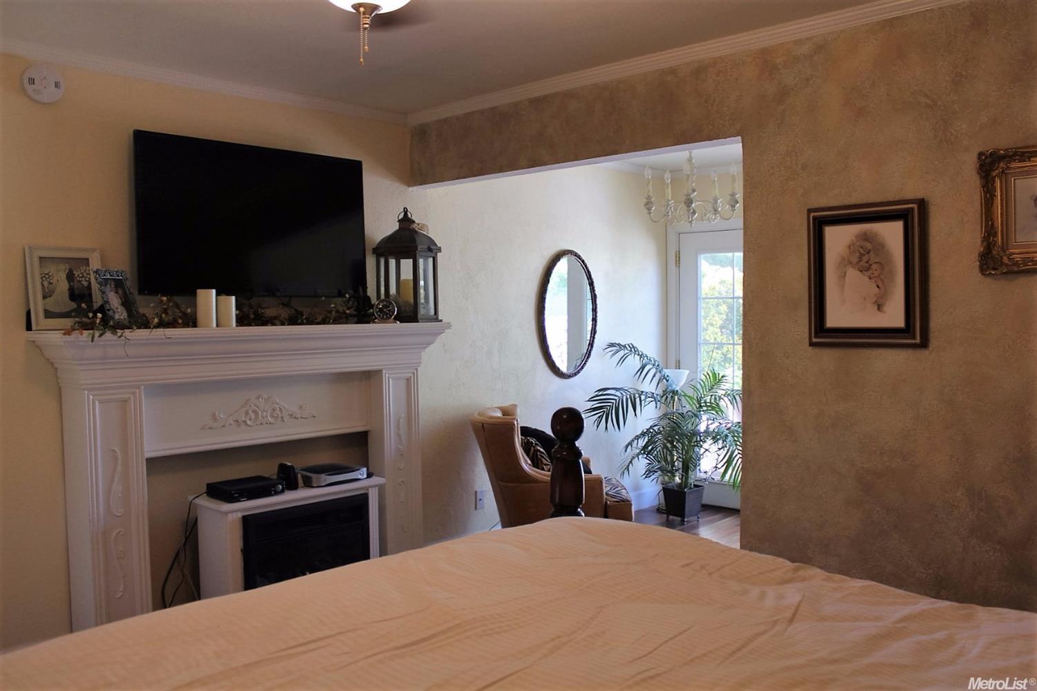1549 W Vine St, Lodi, CA 95242 photo 15