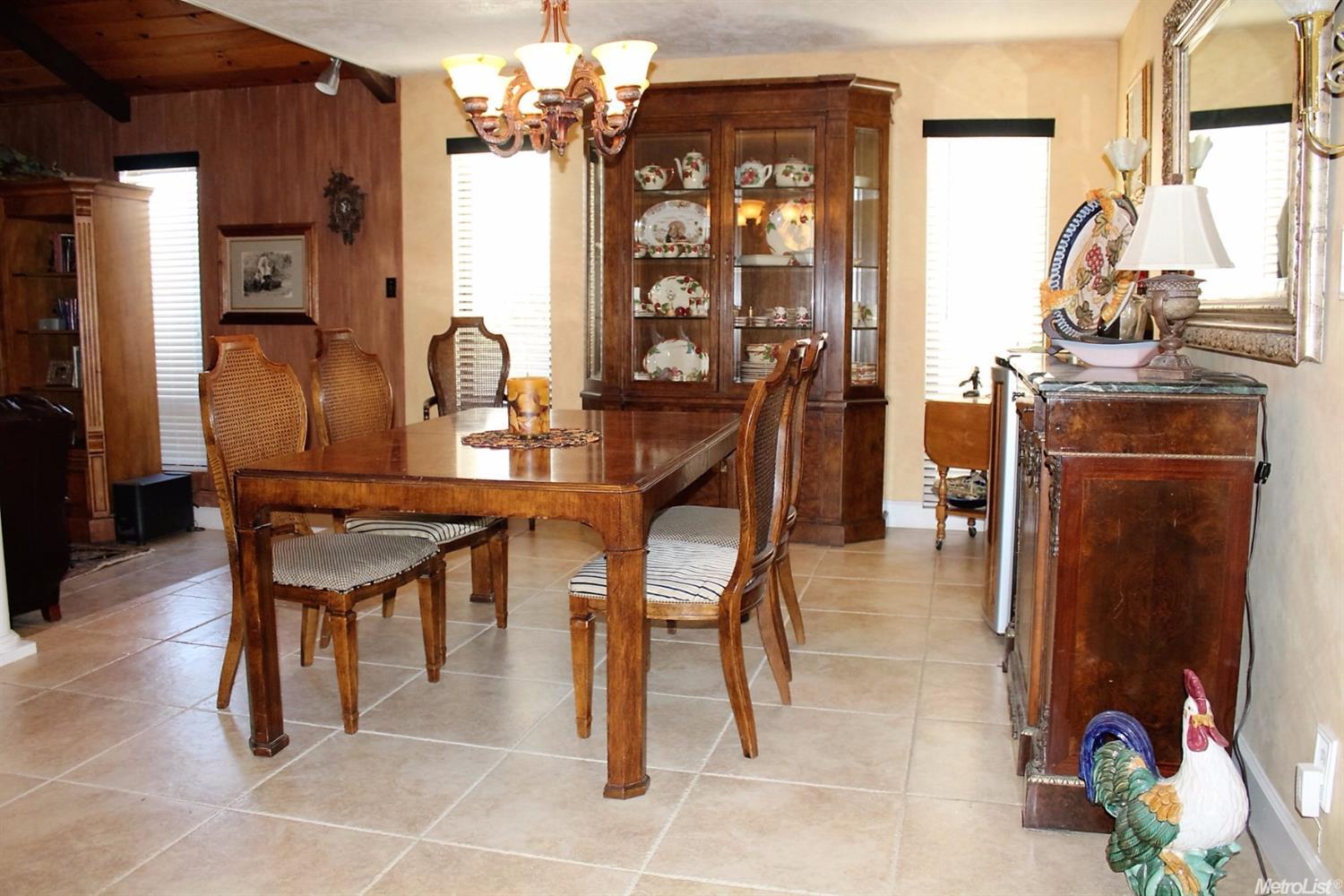 1549 W Vine St, Lodi, CA 95242 photo 7