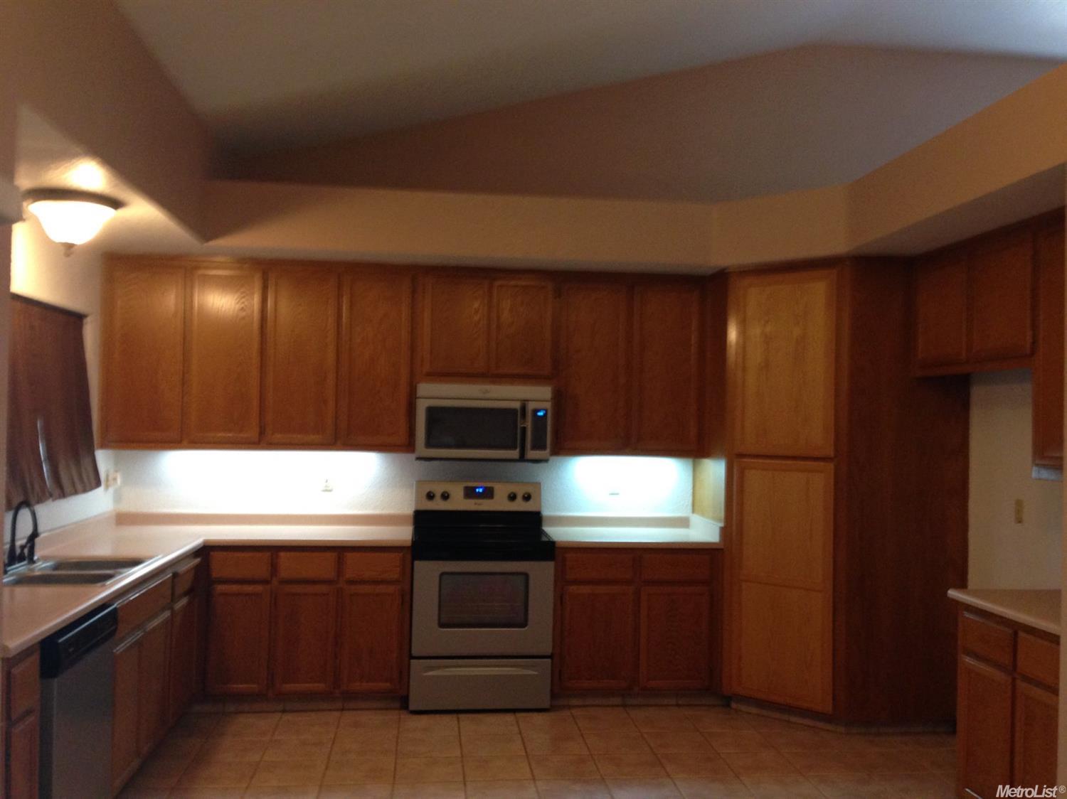 2905 Merle Ave, Modesto, CA 95355 photo 3