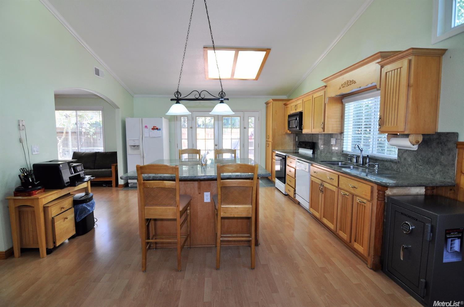 245 Gelf Ln, Modesto, CA 95357 photo 8