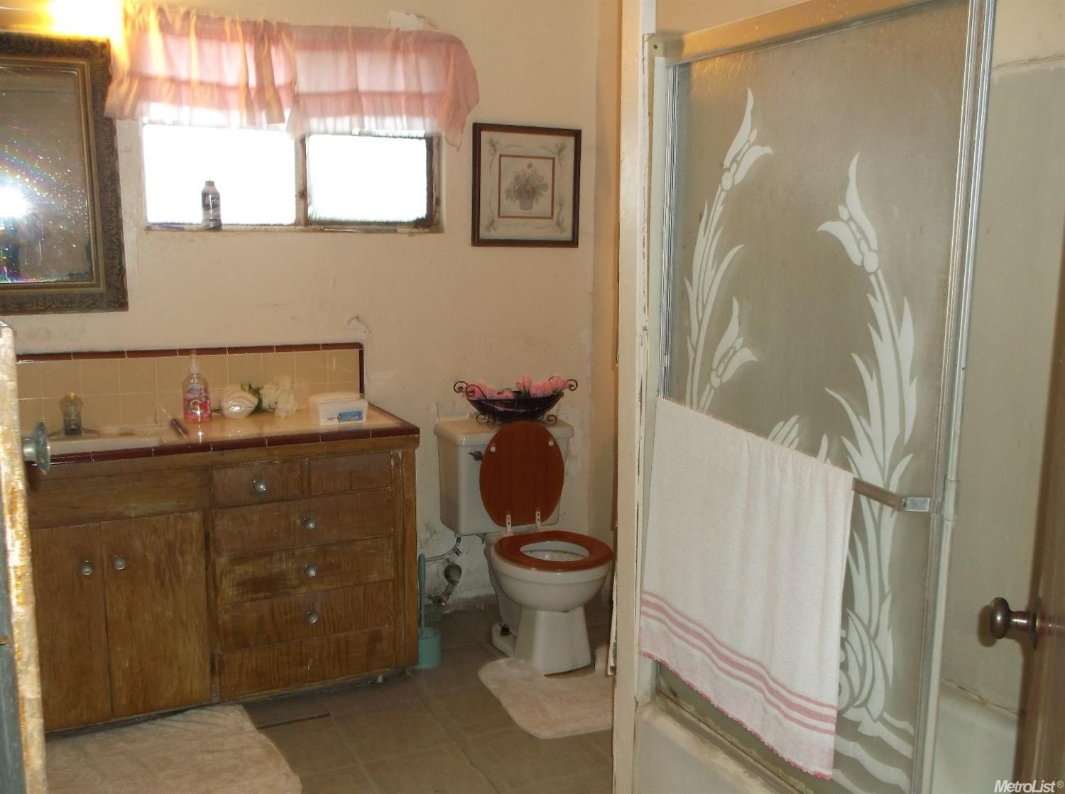 104 Leverton Dr, Patterson, CA 95363 photo 7