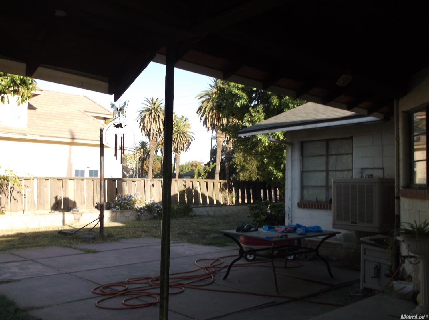104 Leverton Dr, Patterson, CA 95363 photo 10