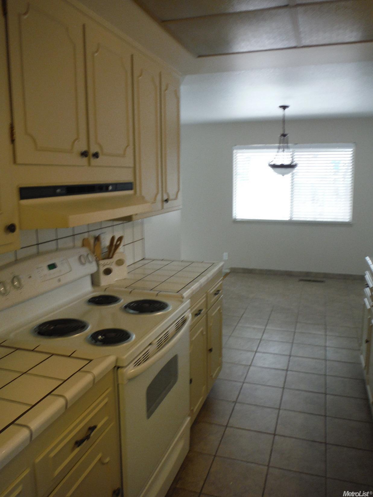 1120 Sonoma Ave, Modesto, CA 95355 photo 5