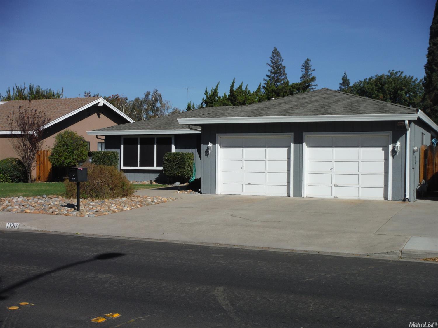1120 Sonoma Ave, Modesto, CA 95355 photo 2