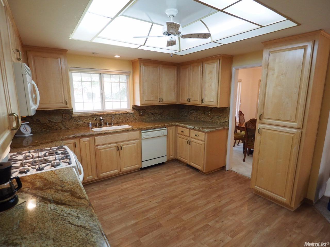 4614 Las Lindas Way, Carmichael, CA 95608 photo 2