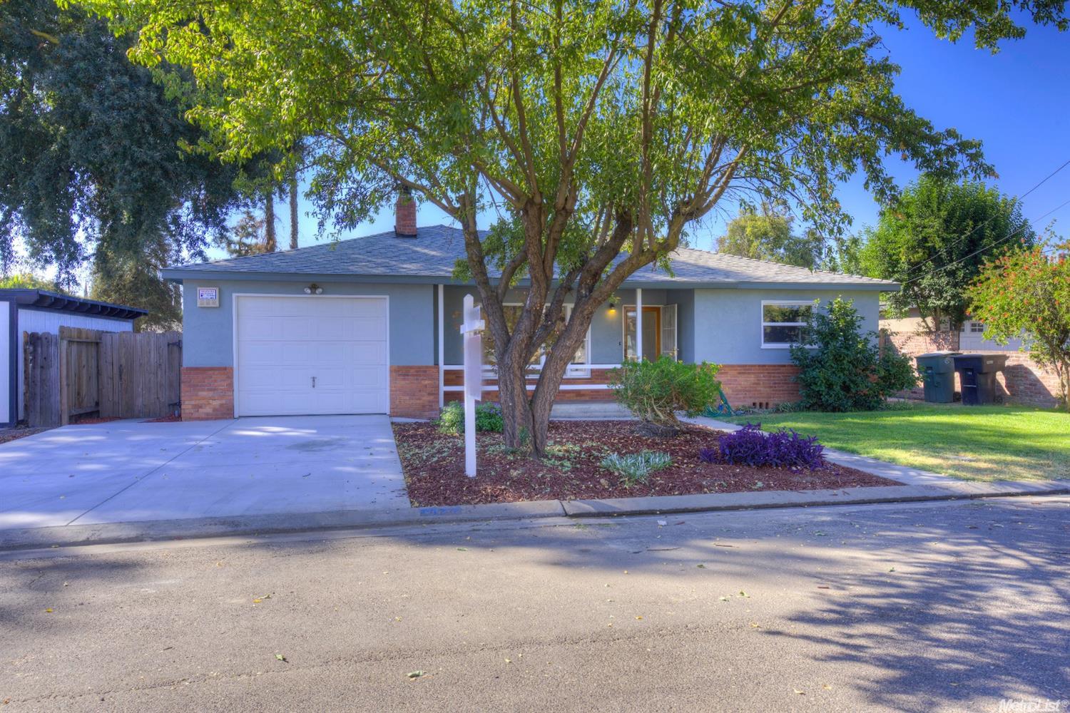 1424 Irons Ct, Modesto, CA 95355 photo 3
