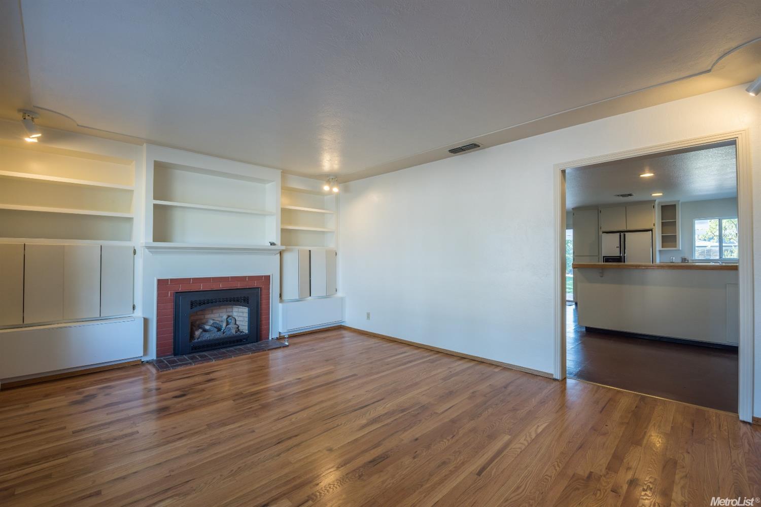 1424 Irons Ct, Modesto, CA 95355 photo 6