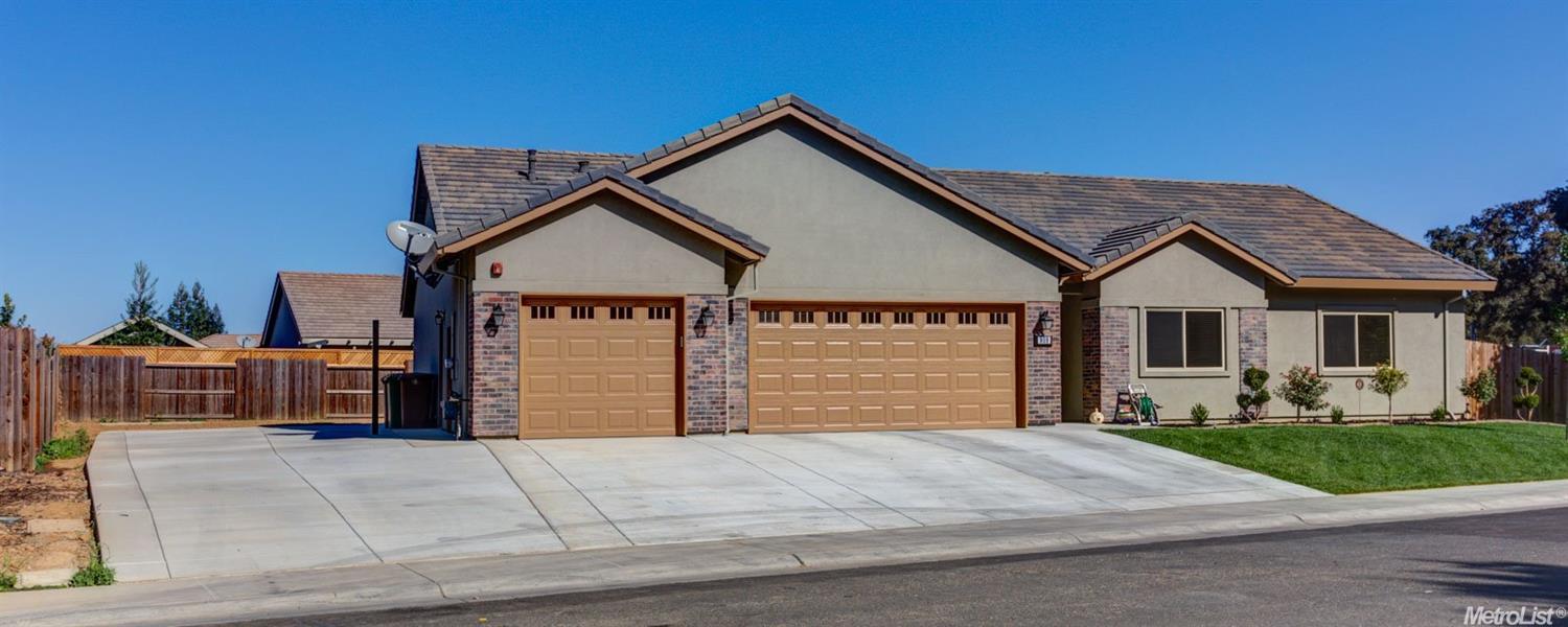 959 Chase Dr, Galt, CA 95632 photo 2