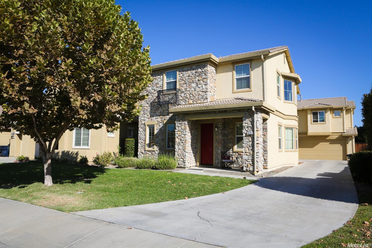 1591 Peony Dr, Tracy, CA 95377 photo 2