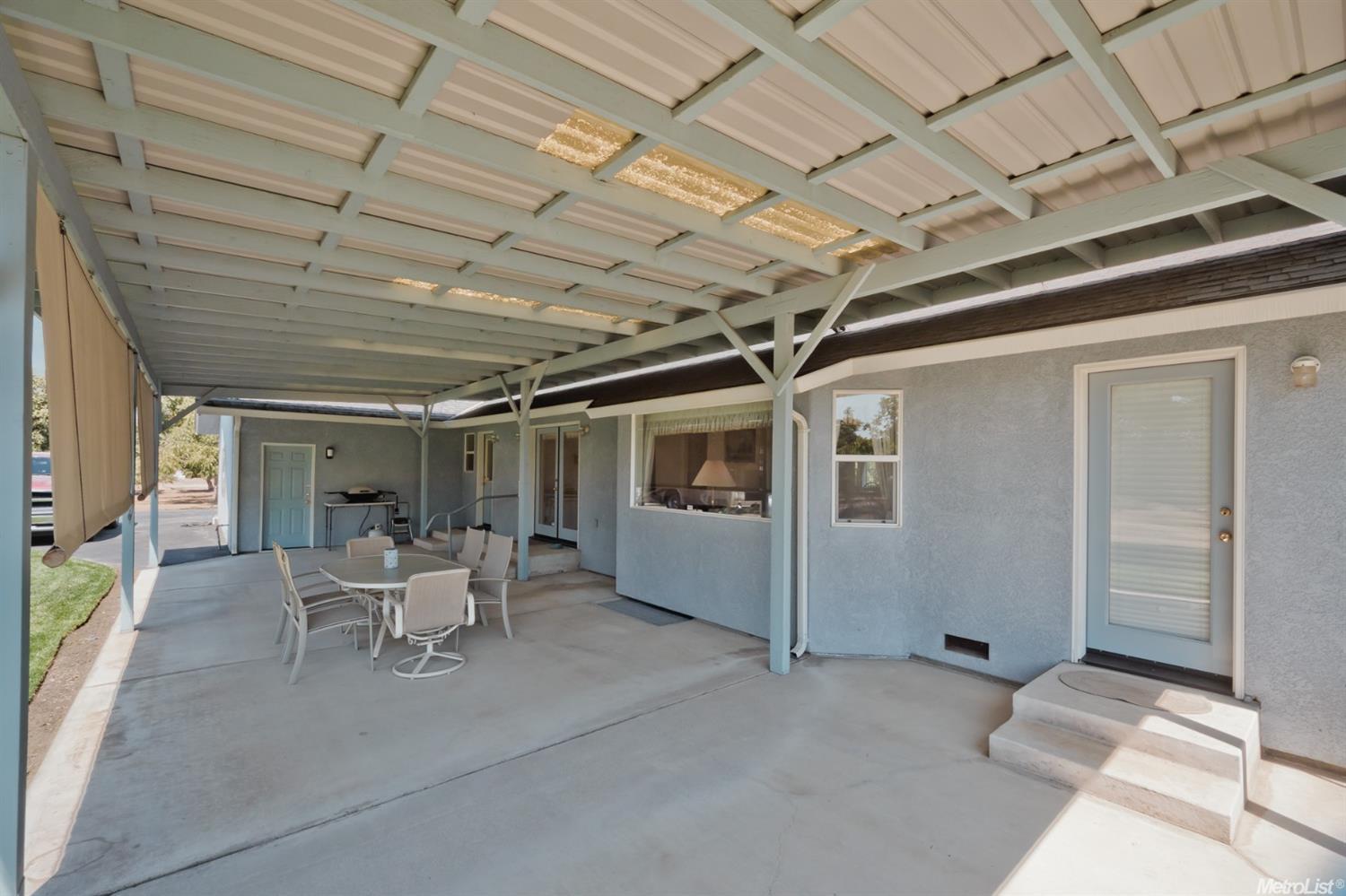 1561 N Dakota Ave, Modesto, CA 95358 photo 19