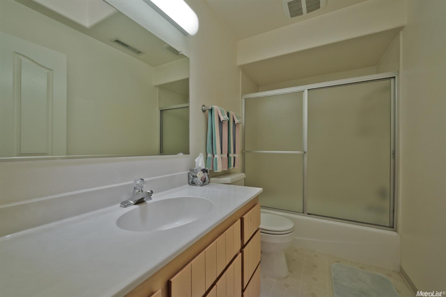 1561 N Dakota Ave, Modesto, CA 95358 photo 15