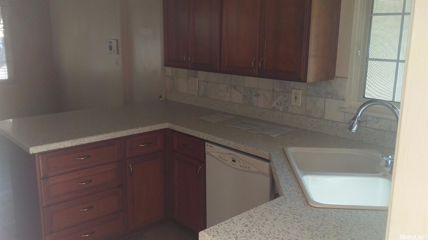 5225 Leader Ave, Sacramento, CA 95841 photo 2