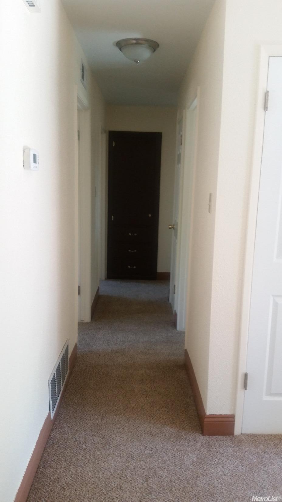 2049 Peach Dr, Modesto, CA 95350 photo 4