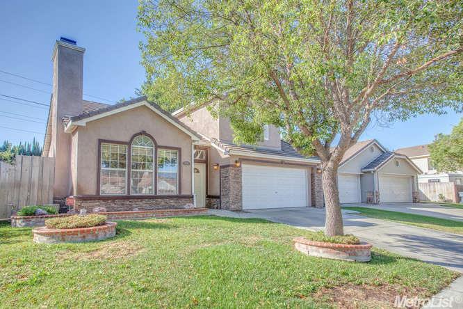 896 Lourence Dr, Tracy, CA 95376 photo 1
