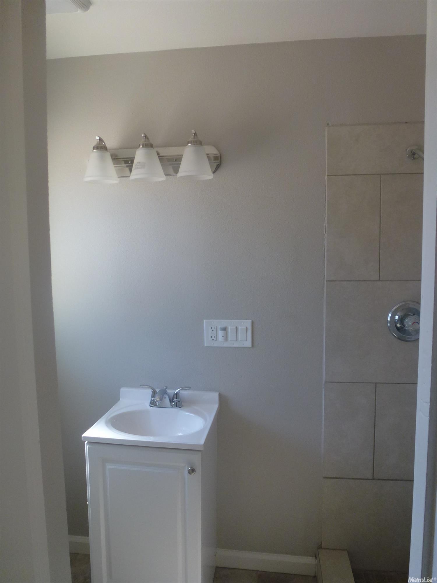 501 Laurel Ave, Modesto, CA 95351 photo 5