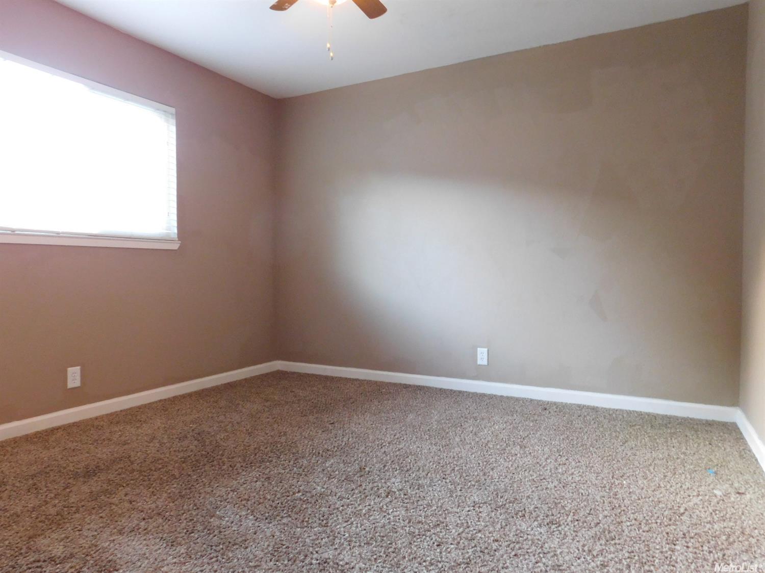 1409 Mount Vernon Dr, Modesto, CA 95350 photo 15
