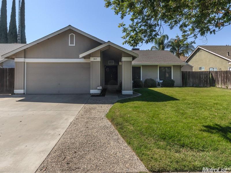 2017 Lincoln Oak Dr, Modesto, CA 95355 photo 2