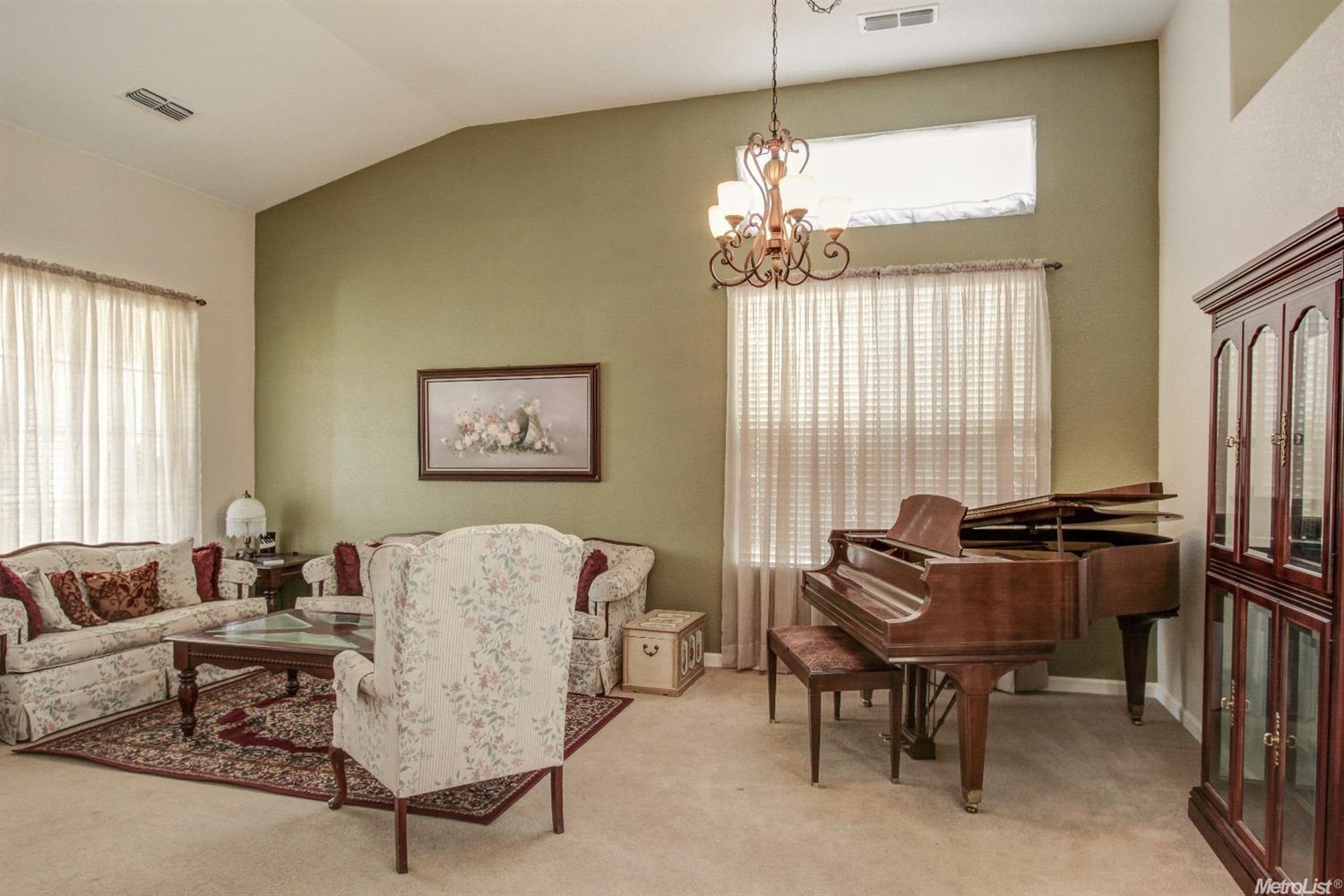 534 Micheletos, Manteca, CA 95336 photo 5