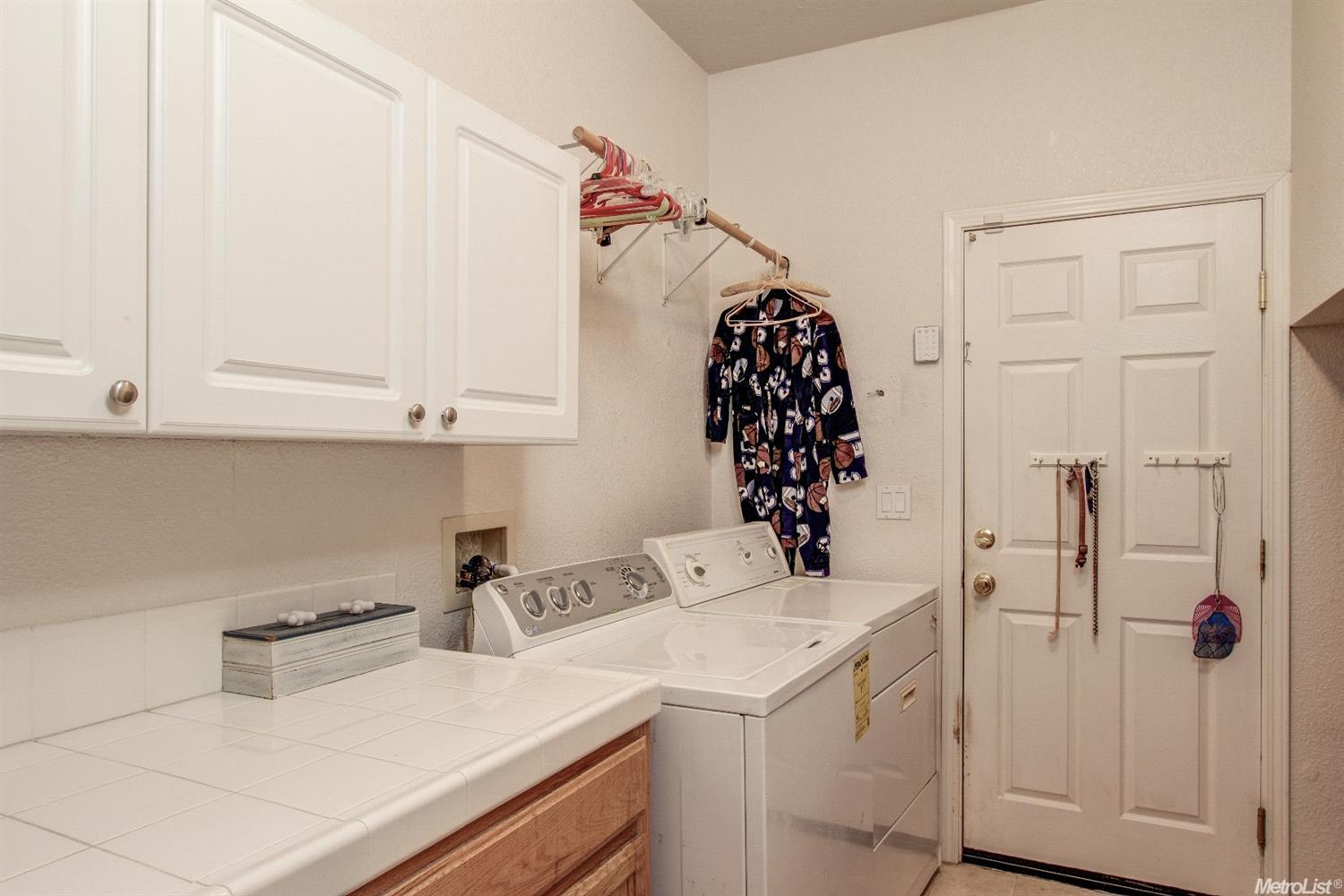 534 Micheletos, Manteca, CA 95336 photo 12