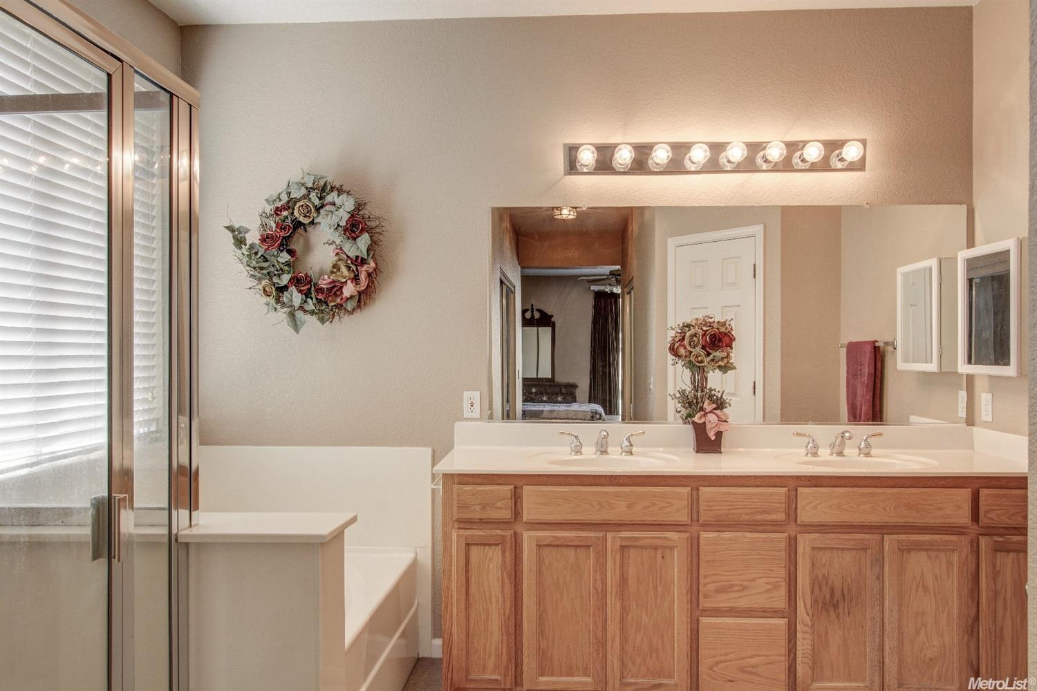 534 Micheletos, Manteca, CA 95336 photo 16