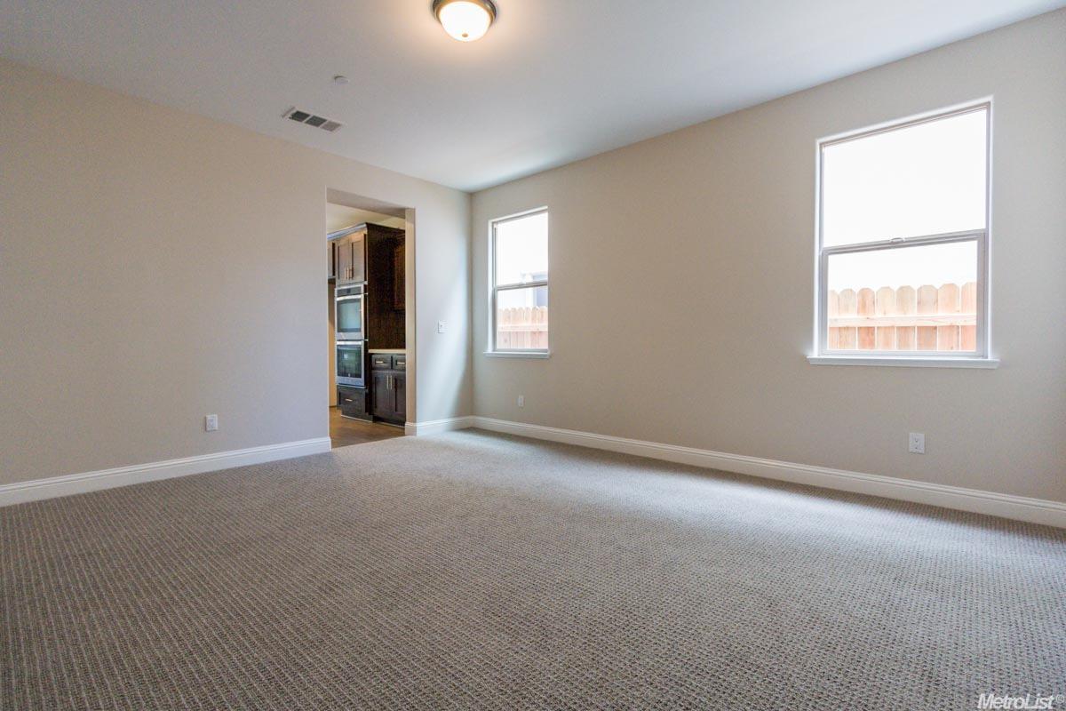 2711 Hidden Trail Loop, Rocklin, CA 95765 photo 4