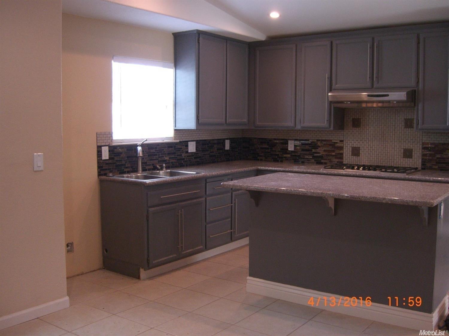 231 S 6th St, Patterson, CA 95363 photo 3