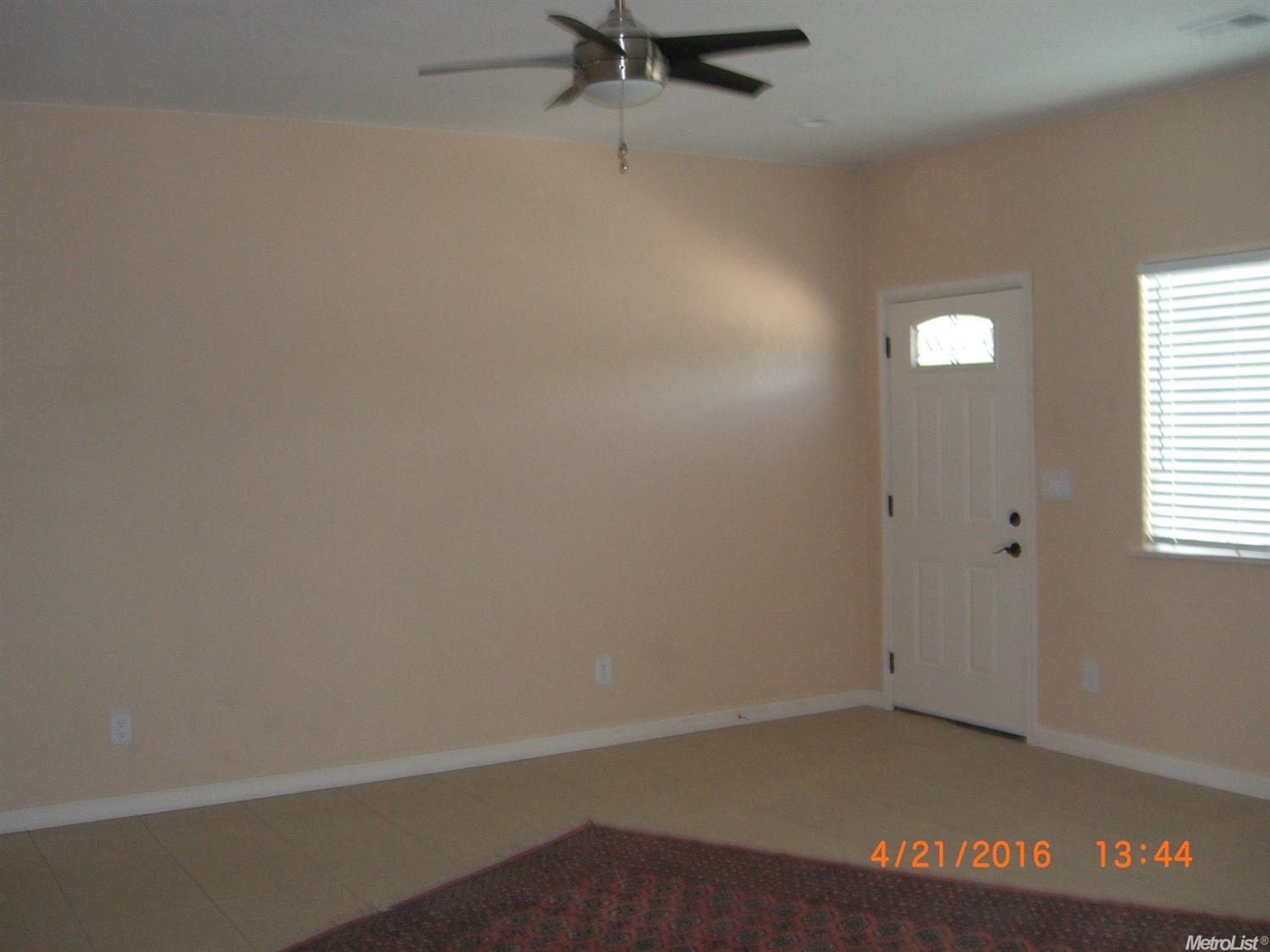 231 S 6th St, Patterson, CA 95363 photo 2