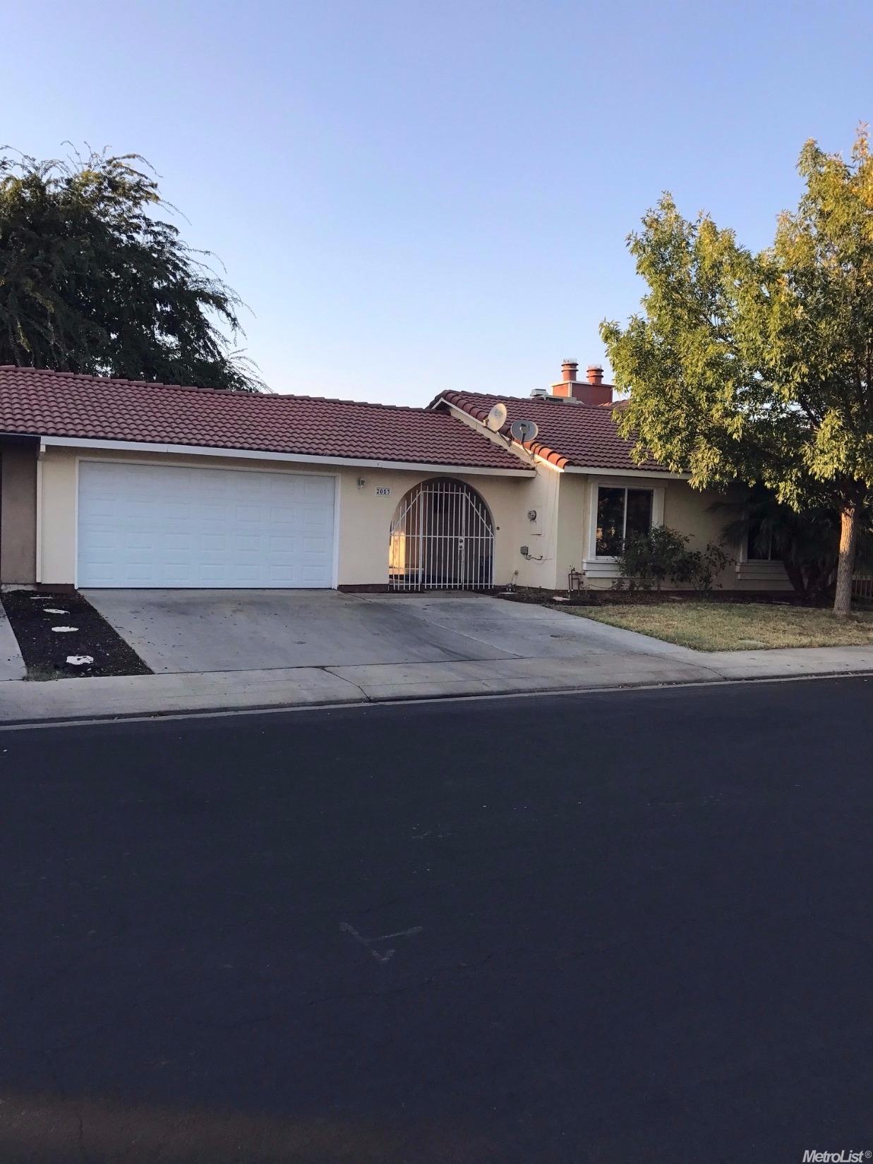 2053 Marlow St, Modesto, CA 95351 photo 1